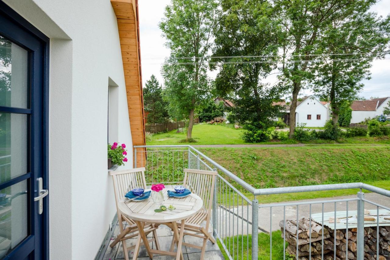 Apartmany Jedovary Trhové Sviny Zewnętrze zdjęcie