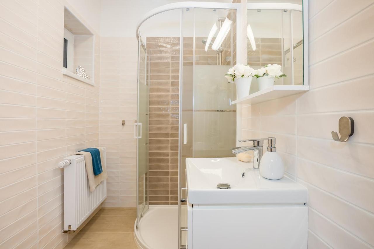 Apartmany Jedovary Trhové Sviny Zewnętrze zdjęcie