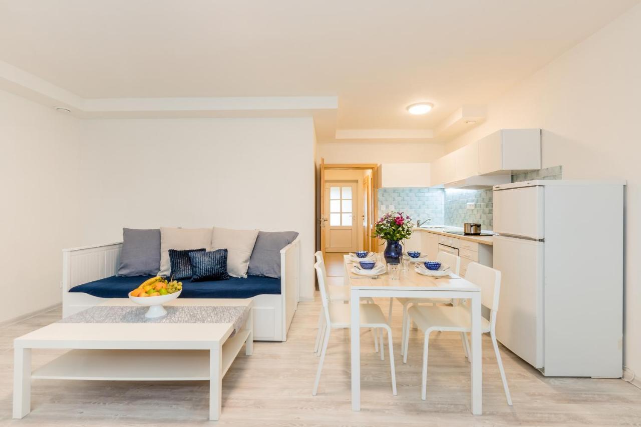 Apartmany Jedovary Trhové Sviny Zewnętrze zdjęcie
